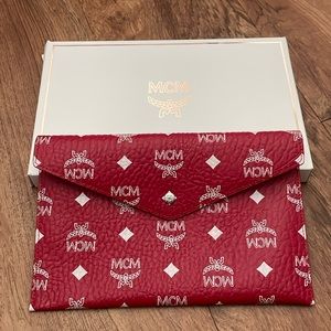 MCM Envelope Clutch Visetos Red & White